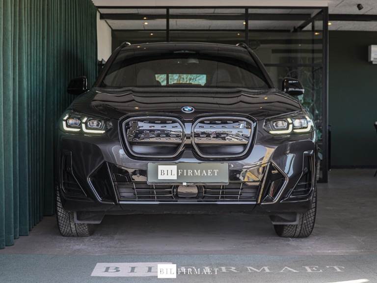 BMW iX3 Charged M-Sport