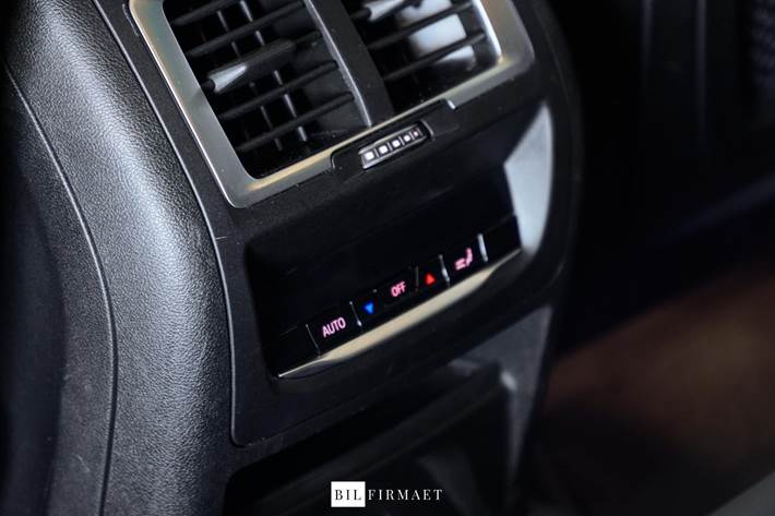 Sort BMW iX3 fra 2023