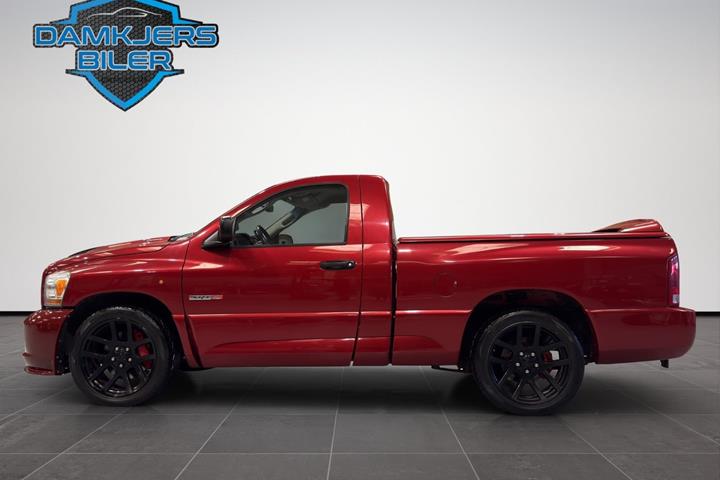 Rød Dodge RAM 1500 fra 2006