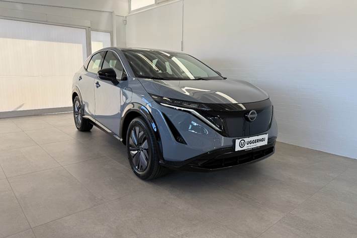 Grå Nissan Ariya fra 2024