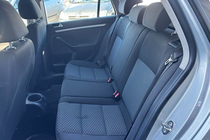 Sølv VW Golf VI fra 2011