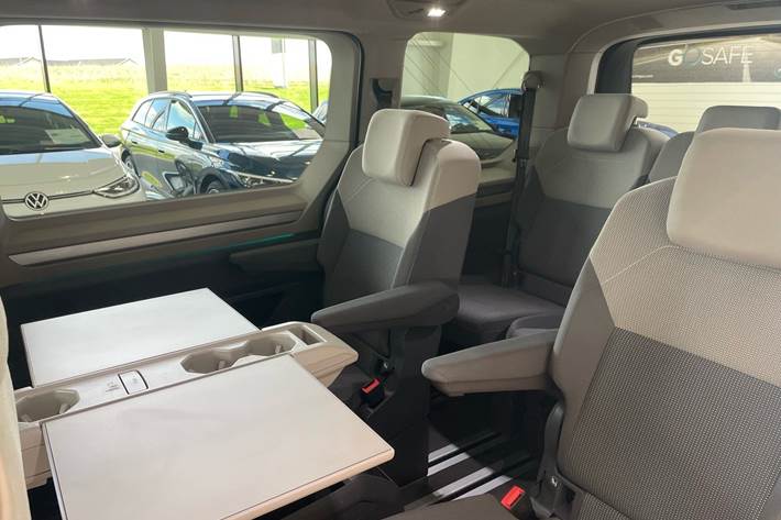 undefined VW Multivan fra 2023