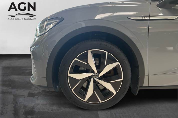 Grå VW ID.4 fra 2021