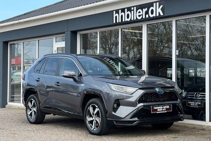 Sort Toyota RAV4 fra 2020