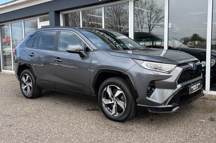 Sort Toyota RAV4 fra 2020