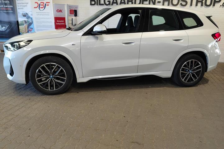 Hvid BMW iX1 fra 2024