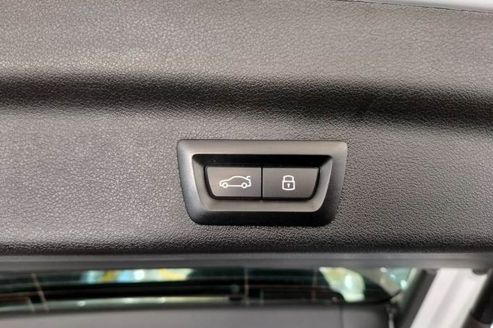 Hvid BMW iX1 fra 2024