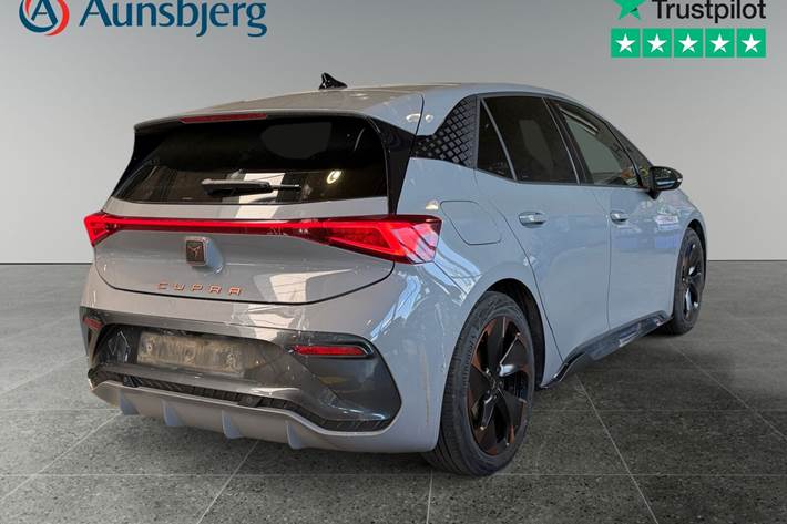 Grå Cupra Born fra 2022