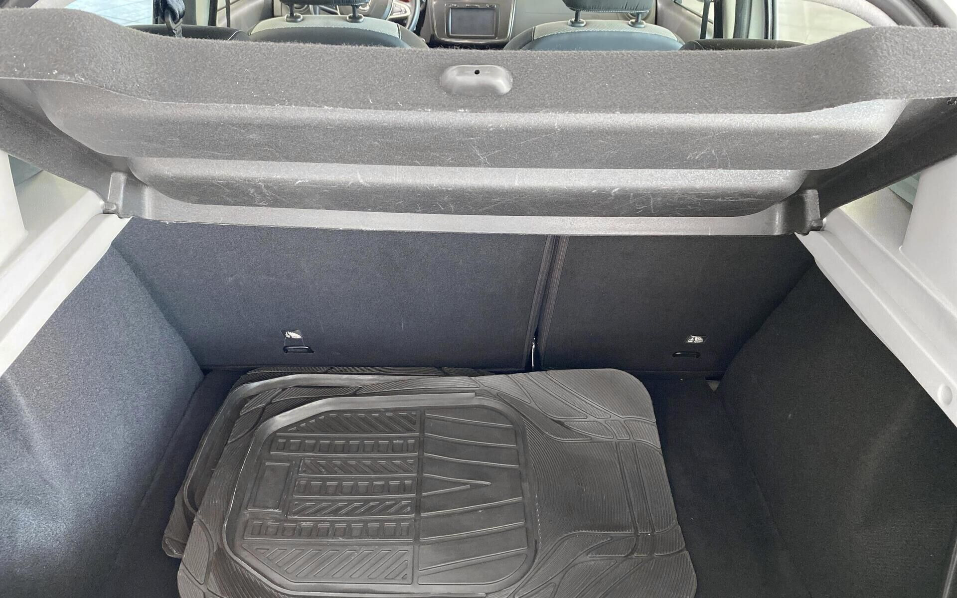 Hvid Dacia Sandero fra 2017