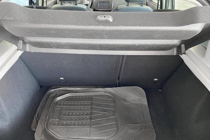Hvid Dacia Sandero fra 2017