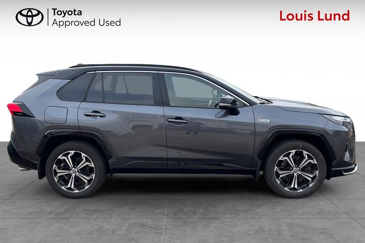 Grå Toyota RAV4 Plug-in fra 2024