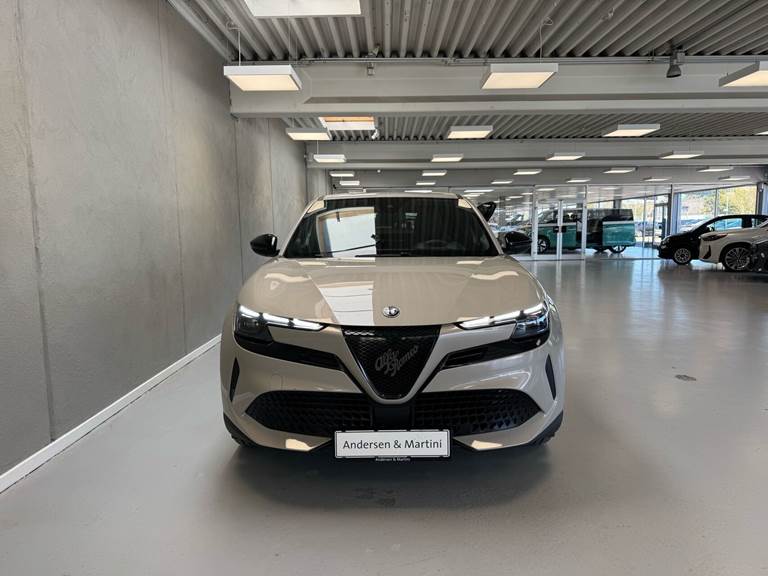 Alfa Romeo Junior EL Core 156HK 5d Aut.