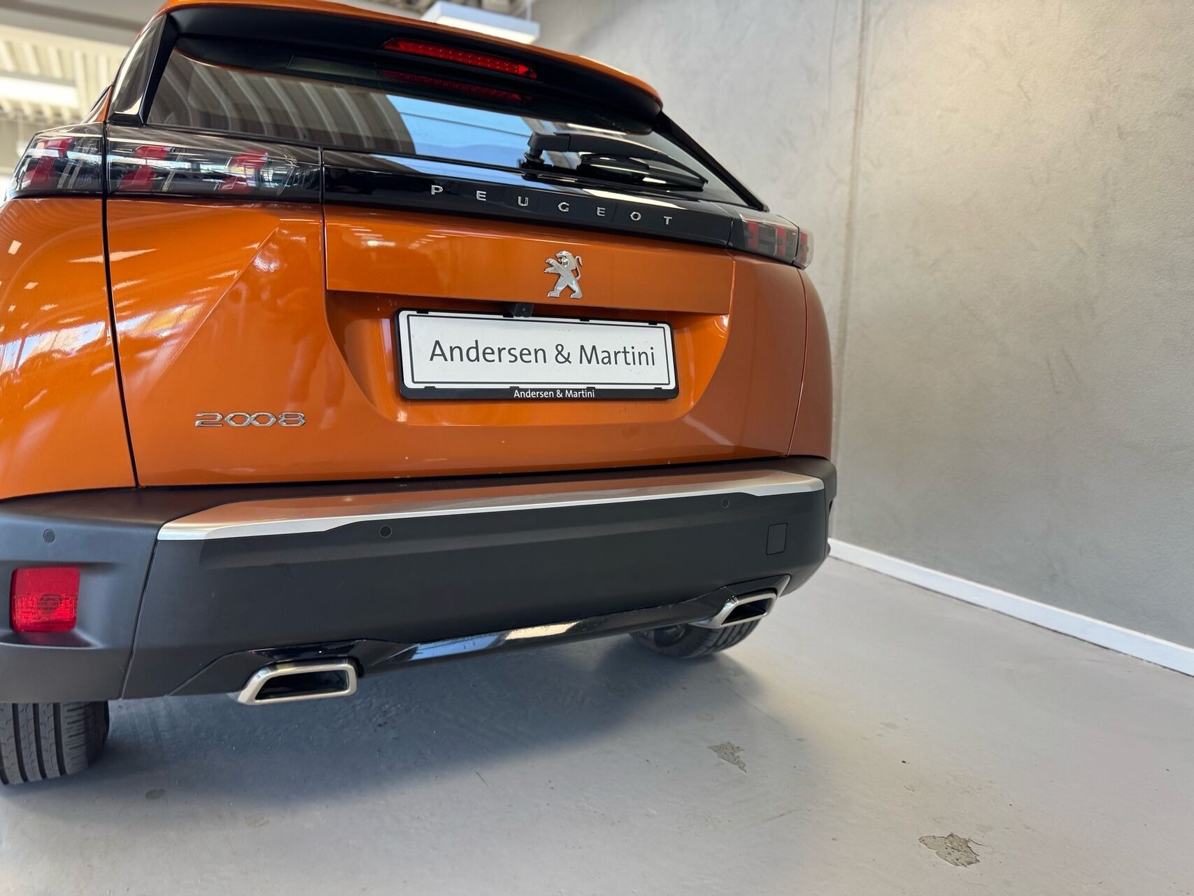 Orange Peugeot 2008 fra 2021