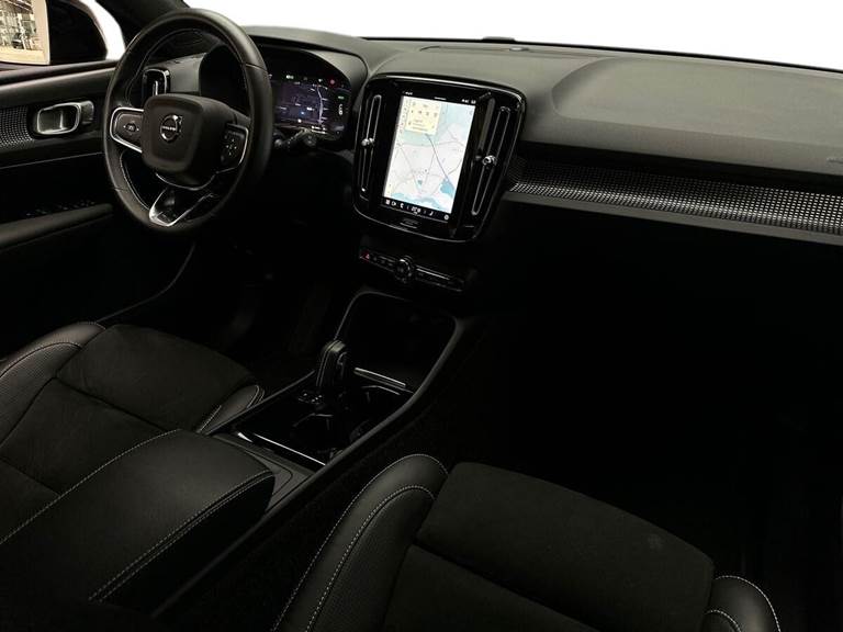 Volvo XC40 P8 Recharge Twin R-design AWD 408HK 5d Aut.