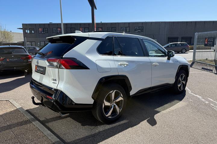 Hvid Toyota RAV4 fra 2022