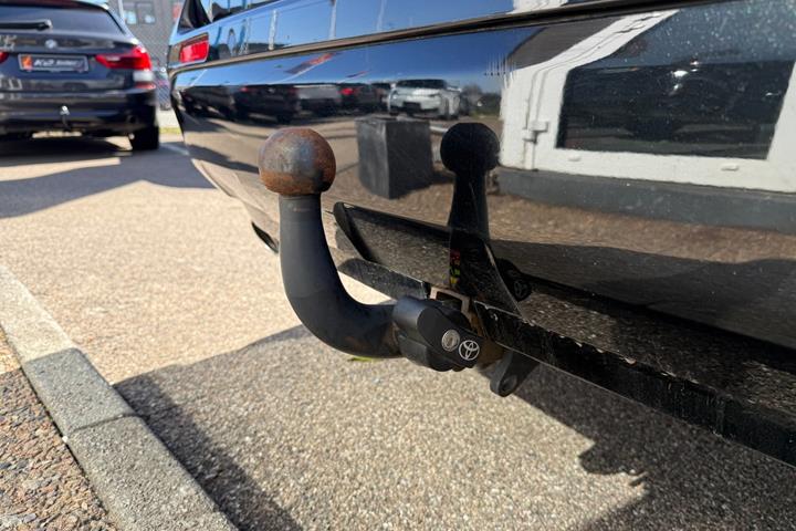 Hvid Toyota RAV4 fra 2022