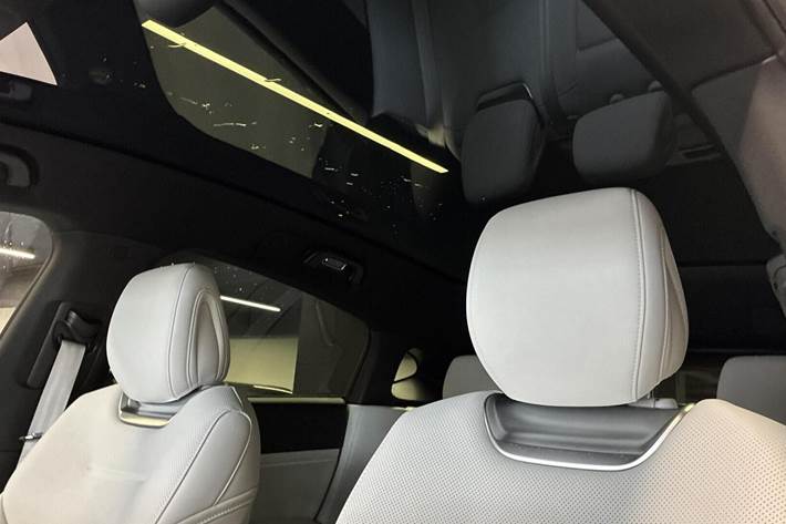 Hvid Xpeng G6 fra 2024