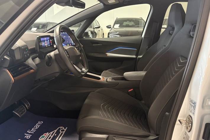 Hvid Cupra Born fra 2024