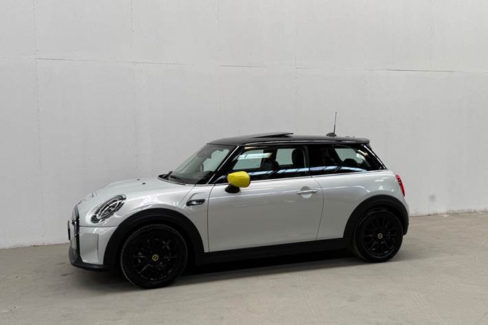 Hvid Mini Cooper SE fra 2022