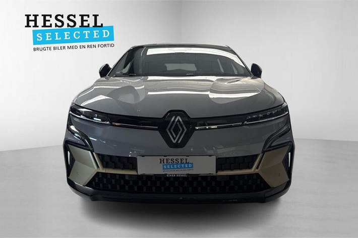 Grå Renault Megane E-Tech fra 2023