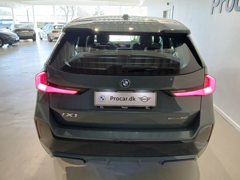 BMW iX1 eDrive20 M-Sport