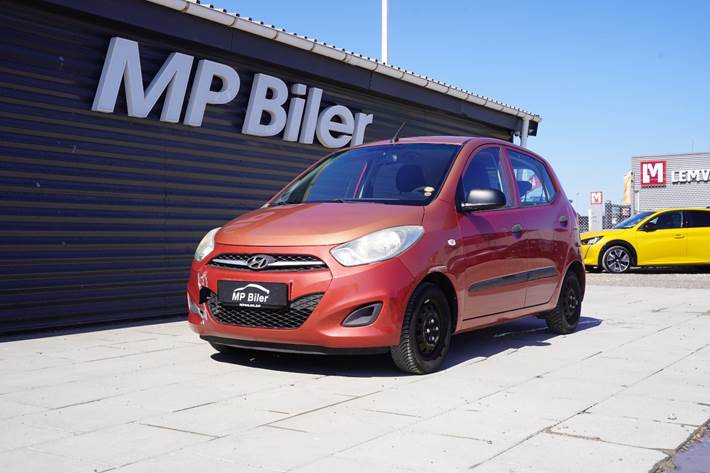Orange Hyundai i10 fra 2011