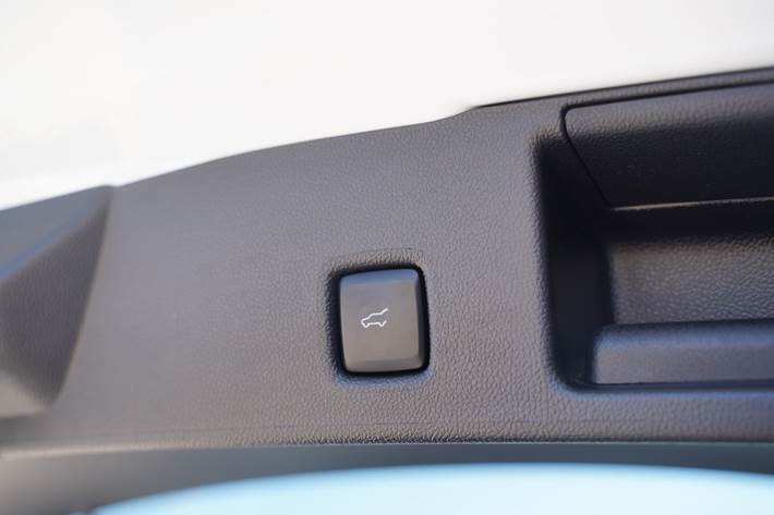 Hvid Ford Kuga fra 2023