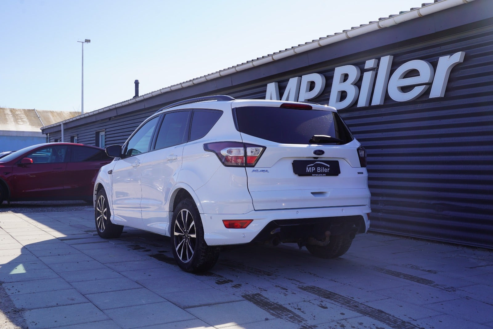 Hvid Ford Kuga fra 2018
