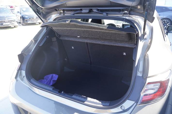 Brun Toyota Corolla fra 2021