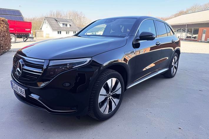 Sort Mercedes EQC400 fra 2022