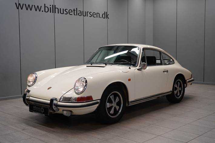 Hvid Porsche 911 fra 1968