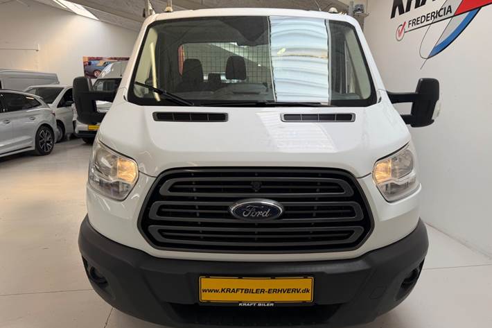 Hvid Ford Transit 350 L4 Chassis fra 2017