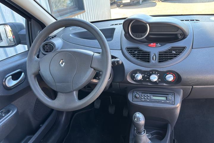 Sort Renault Twingo fra 2011