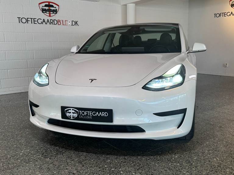 Tesla Model 3 Standard Range+ RWD