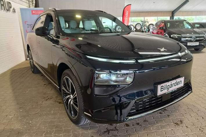 Sort Xpeng G9 fra 2026