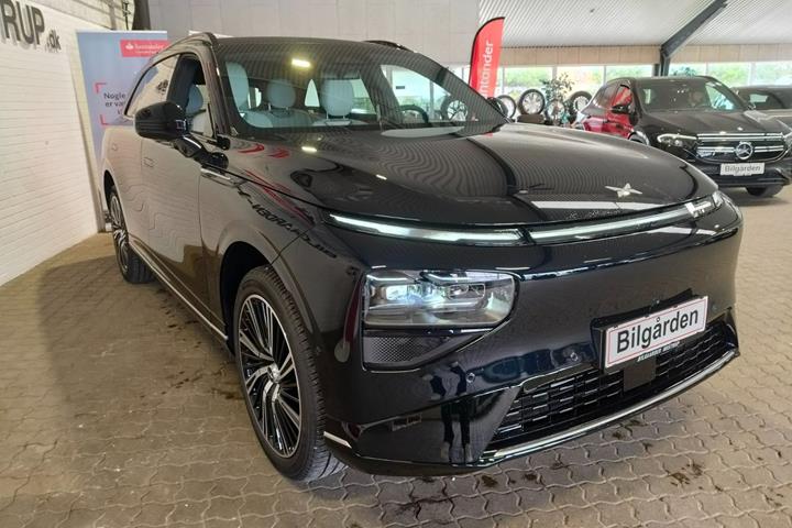 Sort Xpeng G9 fra 2026