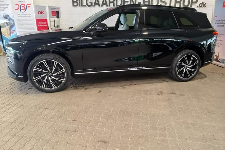 Sort Xpeng G9 fra 2026