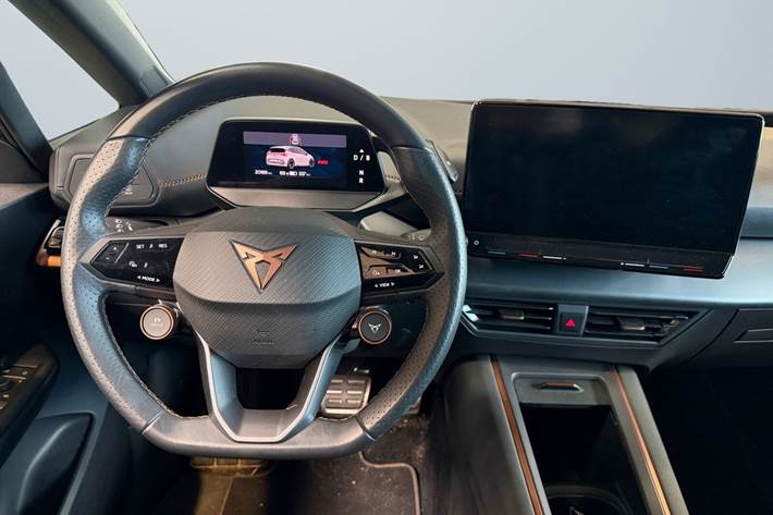 Blå Cupra Born fra 2023