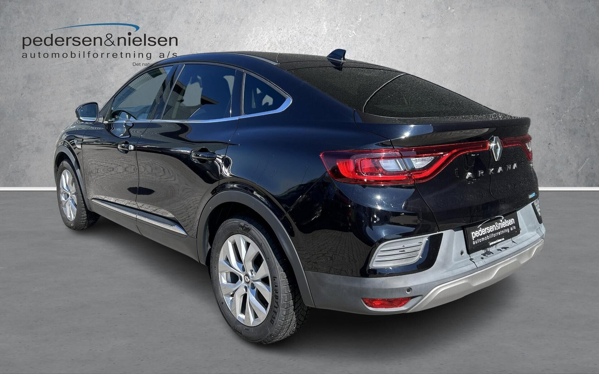 Sort Renault Arkana fra 2022