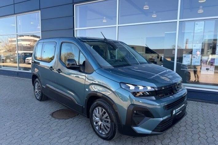 Blå Peugeot e-Rifter fra 2025