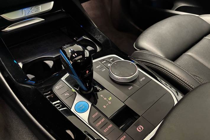 Sort BMW iX3 fra 2022