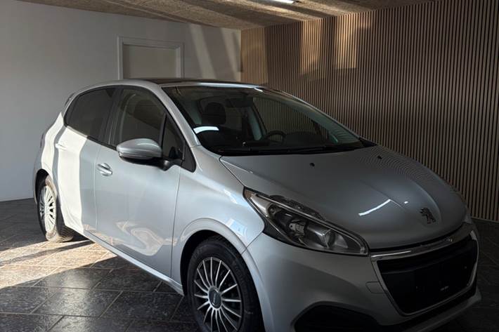 undefined Peugeot 208 fra 2016