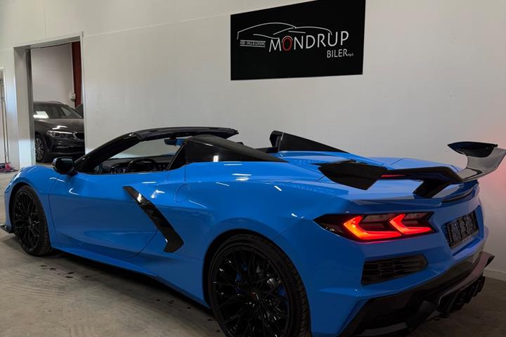 Blå Chevrolet Corvette fra 2020