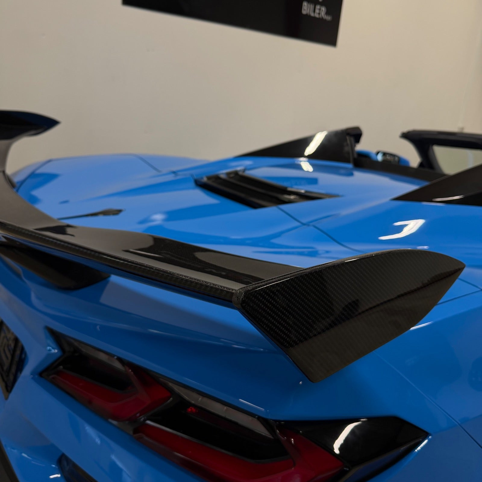 Blå Chevrolet Corvette fra 2020