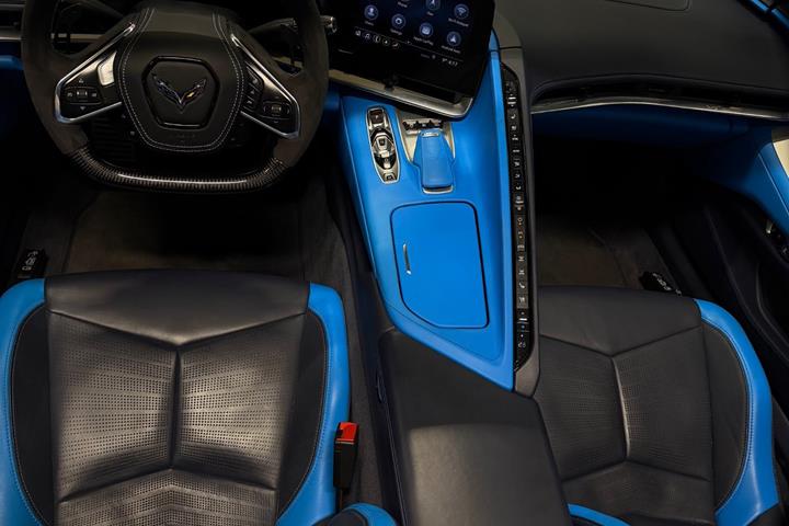 Blå Chevrolet Corvette fra 2020
