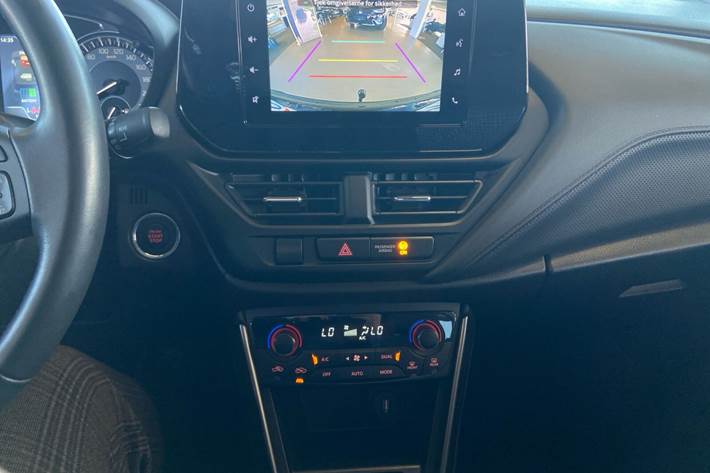 Blå Suzuki S-Cross fra 2024