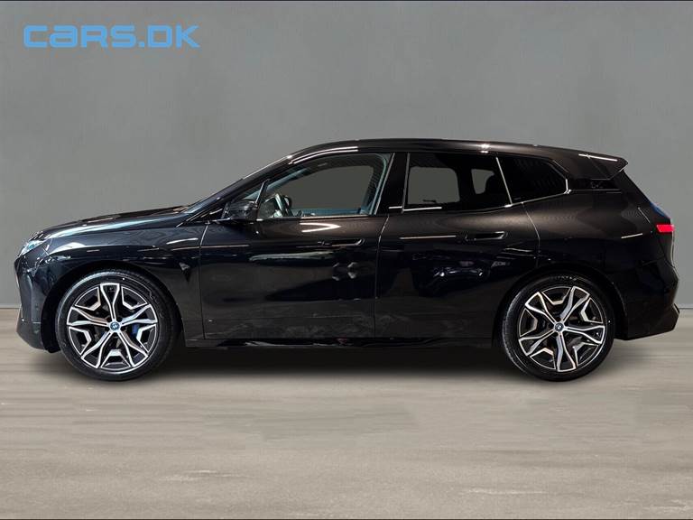 BMW iX 40 EL Fully Charged XDrive 326HK 5d Aut.