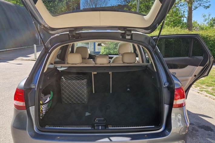 Grå Mercedes GLC220 d fra 2016