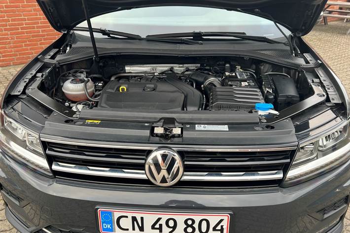 Grå VW Tiguan fra 2020
