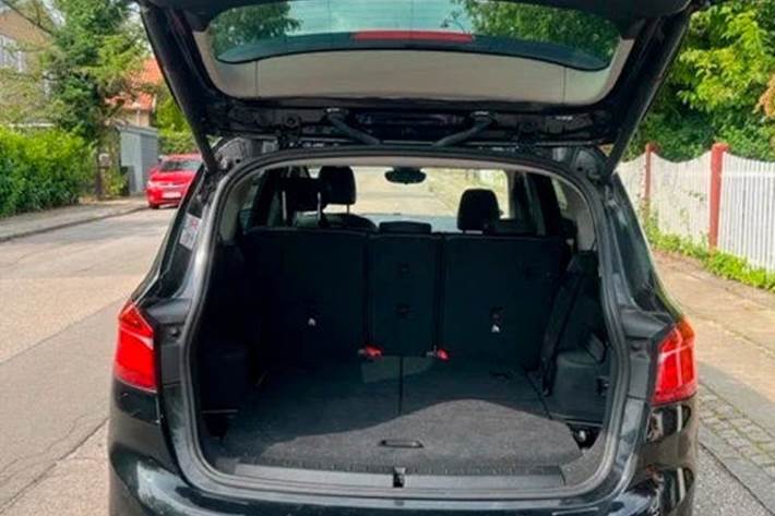 Sort BMW 220i fra 2019